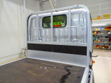 荷台内寸:311×161×38 三方開 荷台用幌シート付(テープ補修跡あり) リアアオリチェーン2個