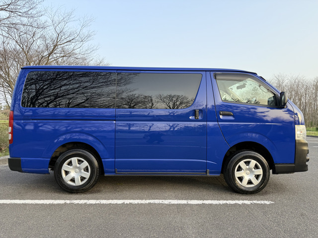 トヨタ ハイエースバン 3.0 DX ロング ディーゼル 4WD 3人乗り ETC 