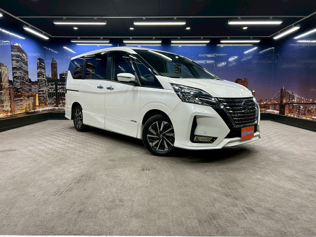 セレナ 2.0 ハイウェイスター V 後期型 8人乗り 両側パワースライドドア