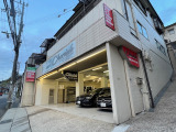 当店は神戸市須磨区にあります。ぱっと見で展示スペースが無いのでわかりにくいですが、ちゃんと在庫もしています!外部での作業もしていますので、ご来店の際は一度ご連絡をお願いいたします!!