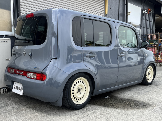 日産 キューブ 1.5 15X インディゴプラスプラズマ 車高調/AW検討