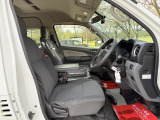 買ったばかりの愛車、ずっときれいにしていたいですよね!ご購入いただいたお車を綺麗な状態に保てるよう、コーティングなどのオプションもご用意しております。詳しくは店舗までお問い合わせください♪