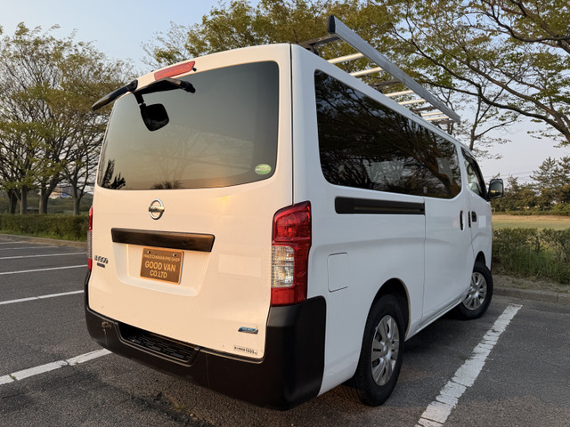 日産 NV350キャラバン 2.5 DX ロング ディーゼル 4WD ルーフキャリア