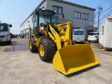 コマツ ホイールローダー コマツ WA40-8 タイヤ新品