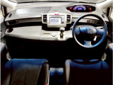 フリード 1.5 G ジャストセレクション 4WD パワスラ 社外ナビ 1セグ Bカメラ
