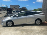プリウス 1.8 S S ・自社リース車両・