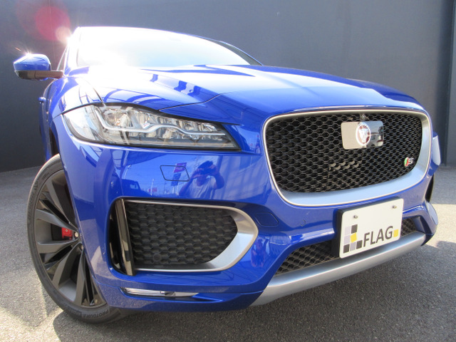 Fペイス ファースト エディション 4WD 限定車50台 禁煙車