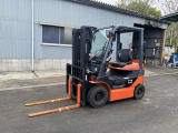 トヨタL&F 電動フォークリフト 15679