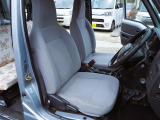運転席、助手席シート共、室内も荒れのない綺麗な状態です。丁寧に使われていたことがよくわかりますね。是非一度お車をご覧下さい。お車は1台限りです。