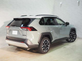 RAV4 2.0 アドベンチャー 4WD アーバンカーキ 純ディスプレイオーディオ