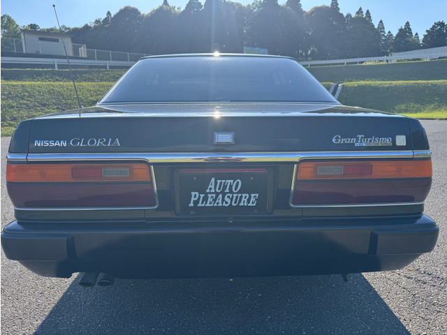 日産 グロリア 2.0 V20ツインカムターボ グランツーリスモ SV