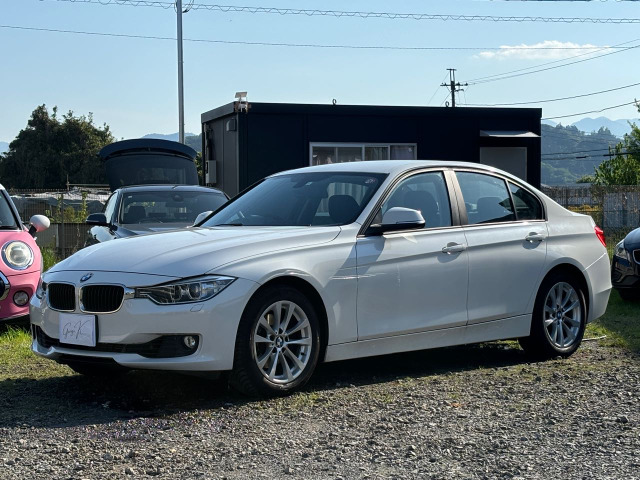 3シリーズセダン 320i 