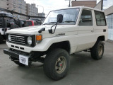 ランドクルーザー70 3.5 LX ディーゼル 4WD 70ショート・5速マニュアル リフトUP