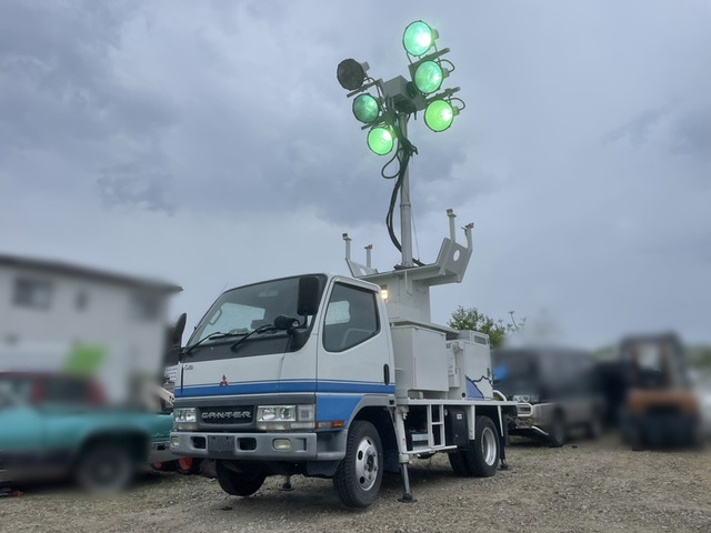キャンター  照明車