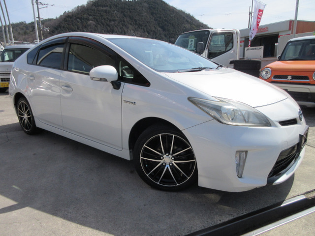 プリウス 1.8 S 