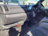 車輌買取も行なっております。商用車から普通車どのようなお車でも買い取ります!査定無料ですのでお気軽にお申し付けくださいませ♪