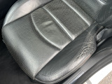 納車仕上げでは、通常ポリマーコーティングは施工しますが、硬化型のガラスコーティングもご対応しております。ご要望や駐車環境などに合わせて、ご提案させていただきます。