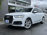 アウディ Q7