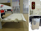 2段折れ式垂直パワーゲート 300kg 極東開発/V300-1SRT1 長:81cm/有効長:70cm 有効幅:140cm 左リア支柱PGスイッチ 左シャシリアPGスイッチコード