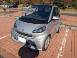 スマートフォーツークーペ ブラバス エクスクルーシブ 限定車・ガラスルーフ・シート...