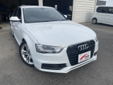 アウディ A4