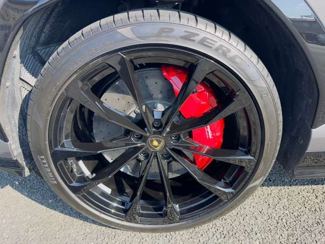 ランボルギーニ ウルス S 4WD の中古車詳細 (6,000km, グレー, 熊本県