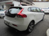 V40 D4 モメンタム ディーゼル 2017年モデル