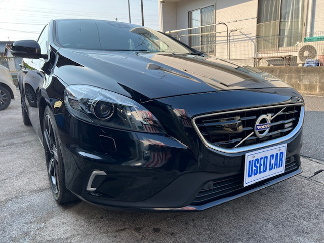 ボルボ V40 T5 Rデザイン 黒革シート☆ナビ☆ETC☆バックカメラ の中古