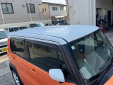 快適なカーライフをお過ごしいただくために、納車前に専用の機械と薬剤でしっかり清掃させていただきます。