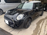 多くの中からご覧頂きありがとうございます。 在庫車全てルームクリーニング・コーティング施工しその他オイル交換、点検を実施し納車致します。 ご不明な点などありましたら、お気軽にご連絡ください。  全国登録納車可能