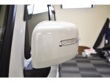 良質なお車だけを厳選して仕入れているので自信があります!なので第3者機関の鑑定評価も付けています。実際のお車を見れなくても安心できる鑑定済み車両です。