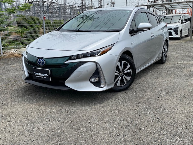 トヨタ プリウスPHV 