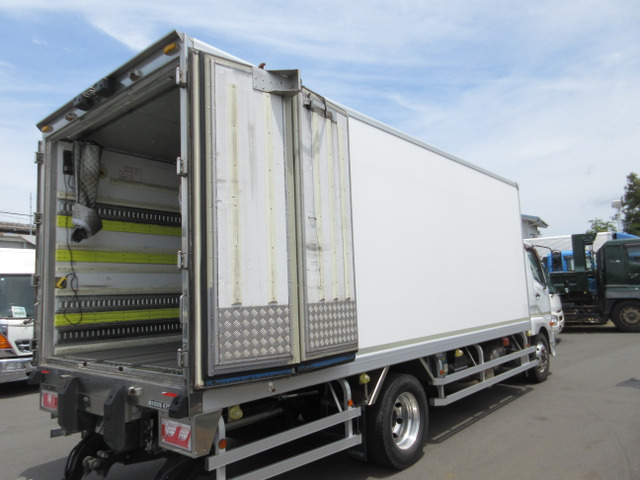 三菱ふそう ファイター 冷蔵冷凍車 増トン 格納ゲート 矢野特殊ボディ