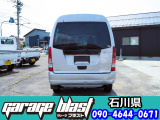 105900Kmの走行距離でエンジン、ミッション、エアコンは当然、ボディ状態も修復は一切なく、今は生産がないスバル製EN07型リア4気筒エンジンは赤帽でも走行60万キロを超える耐久性が御座います