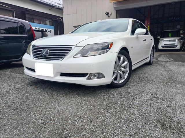 LS 600h バージョンU Iパッケージ 4WD 黒革 サンルーフ エアーシート HV
