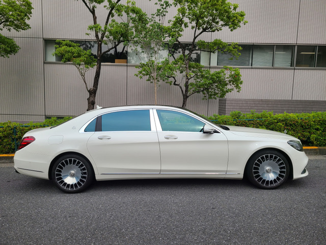 メルセデス・マイバッハ Sクラス S560 全デイラー工場整備車 黒