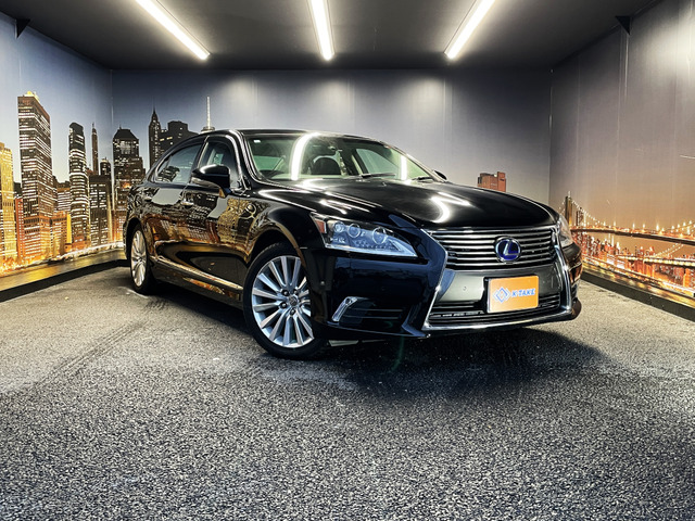 LS 600hL 4WD リアエンターテインメントPKG