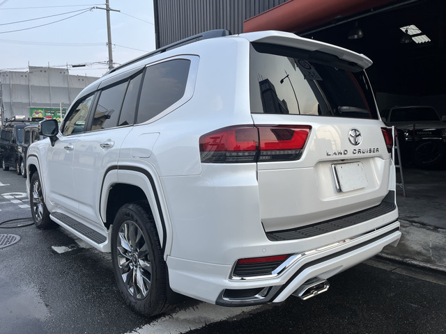 トヨタ ランドクルーザー300 3.5 ZX 4WD モデリスタエアロ