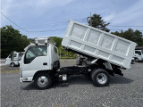 車両左側:いすゞエルフ深ダンプ H28年車✨型式TPG-NKR85AD👍積載3t💪 車検1年付でのお渡し😊ECONO🍀ASR🍀HSA🍀マニュアル6速・ETC・キーレスキー・オートサイドミラー