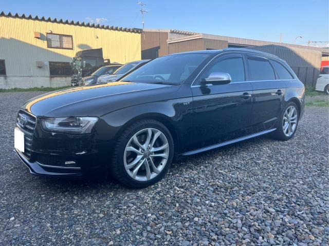 S4アバント 3.0 4WD スマートキー ナビ バックカメラ ETC