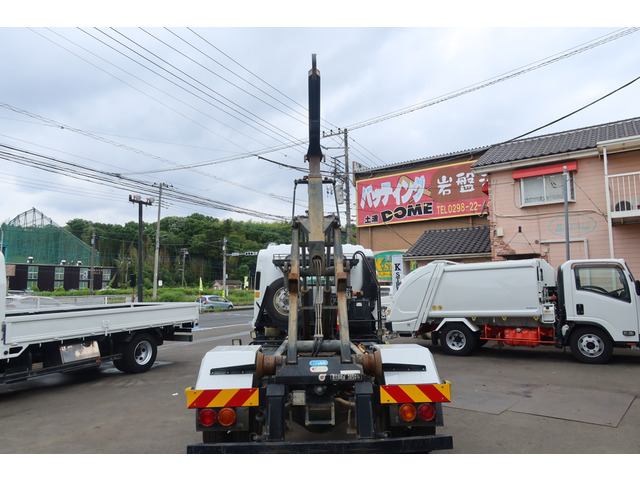 いすゞ フォワード アームロール 新明和製 積載3750kg の中古車詳細 