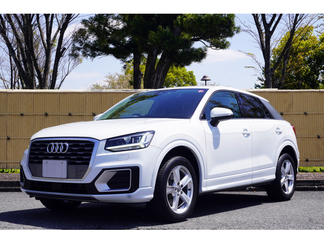 Q2 1.0 TFSI スポーツ 