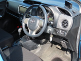 ヴィッツ 1.3 F 4WD 純正ワンセグナビ バックカメラ ETC