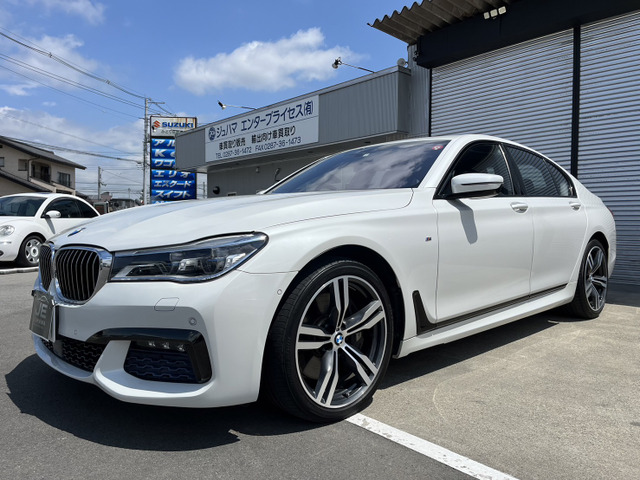 7シリーズ 750i Mスポーツ 4394cc V8 ツインターボ