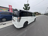 広めの展示場を完備!ゆったりとした空間でおクルマをご確認ください!