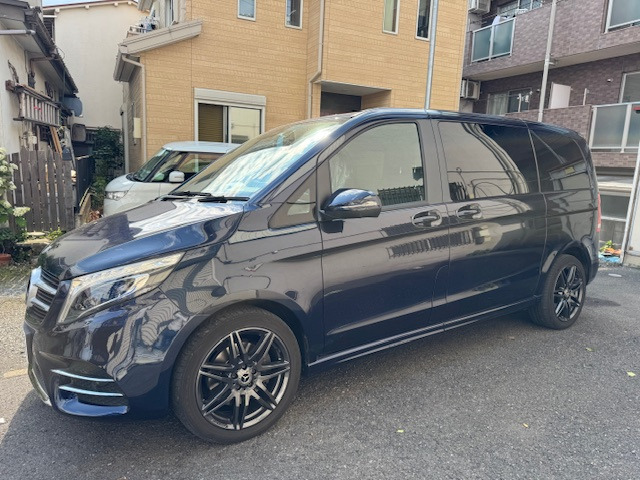 Vクラス V220d スポーツ 希少リアエアコン装着車 AMG19インチ