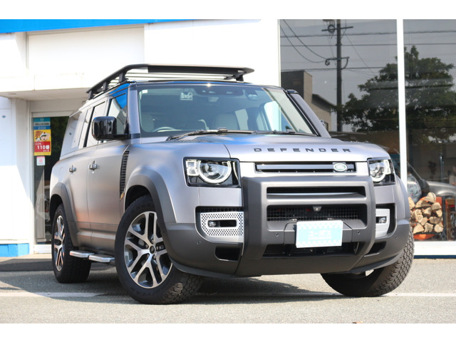 ディフェンダー 130 SE イースナー エディション 3.0L D300 ディーゼル 4WD ブラック...