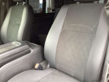 ベッドキット等の車中泊用アイテムの取り付けも実績多数ございますので、お気軽にご相談ください!