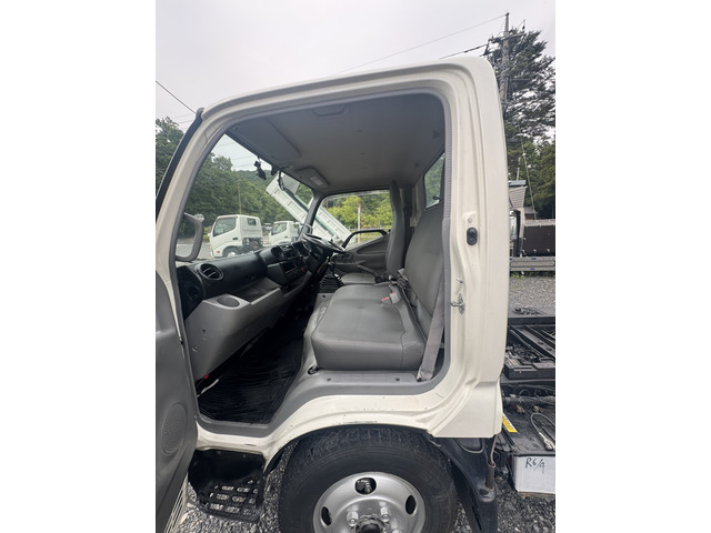 日野 デュトロ ダンプ 積載3t!!コボレーン付 車検R8.3 の中古車 日野 デュトロ ダンプ 積載3t!!コボレーン付 車検R8.3 の中古車
