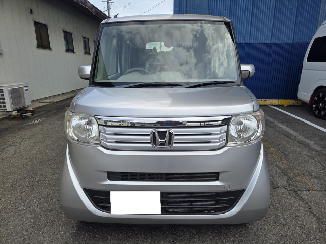 N-BOX G 走行距離短 社用車 リヤ席ほぼ未使用
